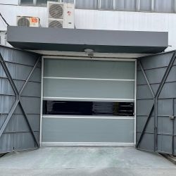 شراء باب ألومنيوم عالي السرعة قابل للتخصيص مصنوع من سبائك معدنية مع ألوان متعددة online manufacture