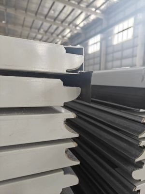 شراء مستوى حماية المحرك IP55 الأبواب المنسدجة الصناعية online manufacture