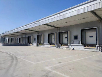 معيار ISO 9001 الدرج الهيدروليكي الرمادي 6800kg سقف الشاحنة