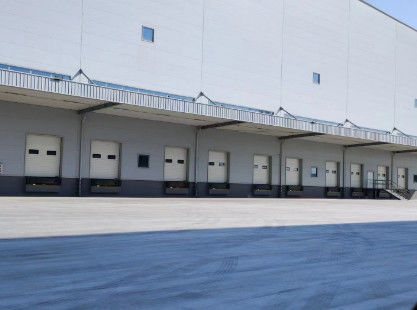 معيار ISO 9001 الدرج الهيدروليكي الرمادي 6800kg سقف الشاحنة