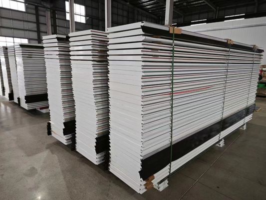أبواب المرآب القطاعية مع شريط EPDM الختم على جميع الجوانب لختم جيد