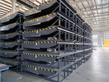 منصة تحميل هيدروليكية ذات صيانة منخفضة مستوى الميناء إزالة القمامة ISO 9001