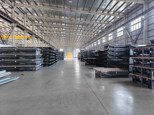 محطة تحميل الهيدروليكية الكهربائية مستوى رصيف الحمل الديناميكي 6800kg / الحمل الثابت 13600kg