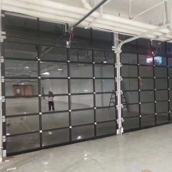 الرؤية الكاملة المخصصة الحديثة الشفافة بالكامل المعزولة المنقسمة الإطار الألومنيوم المرتفع باب المرآب الشفاف
